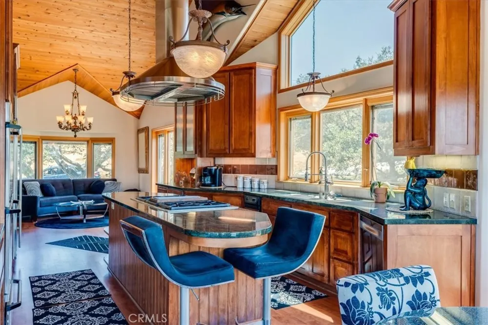 1919 Richard Avenue Cambria, CA 93428