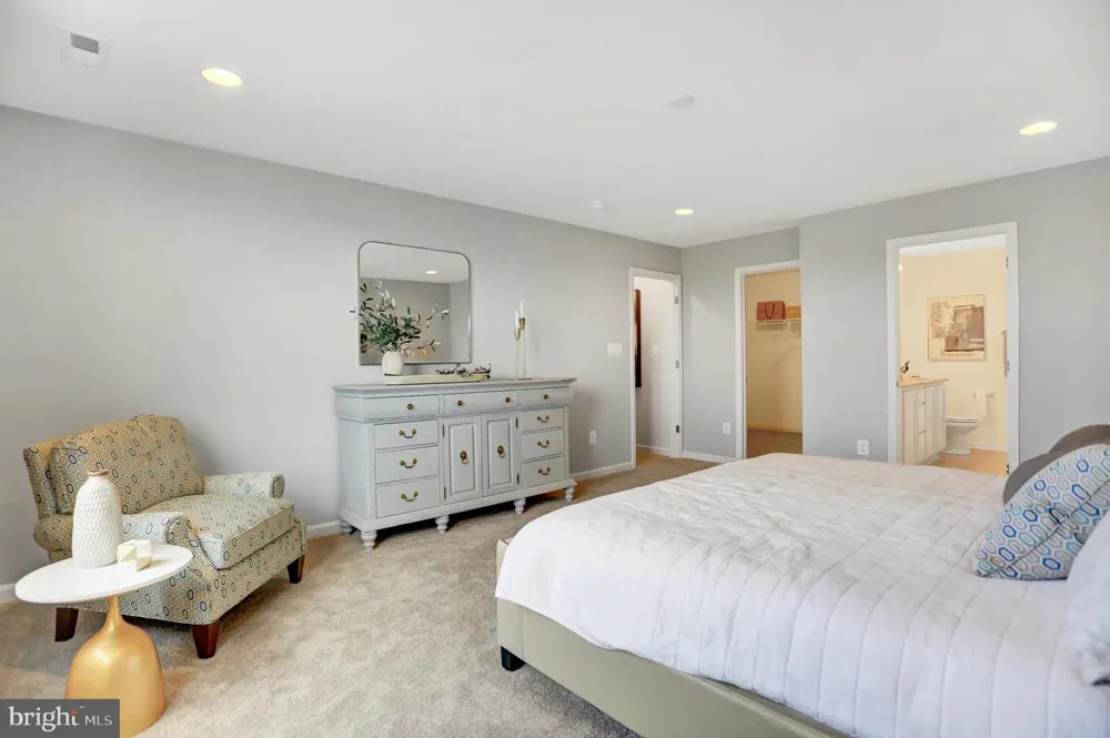 439 CHEW ROAD Hammonton, NJ 08037