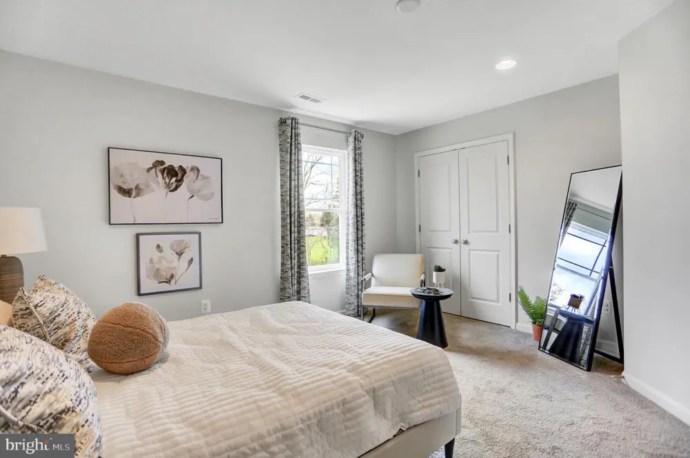 439 CHEW ROAD Hammonton, NJ 08037