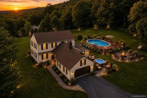 4 Debbie Court