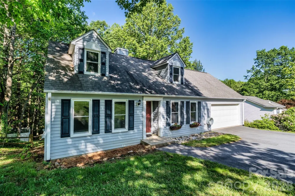 18 Tarragon Place Flat Rock, NC 28731