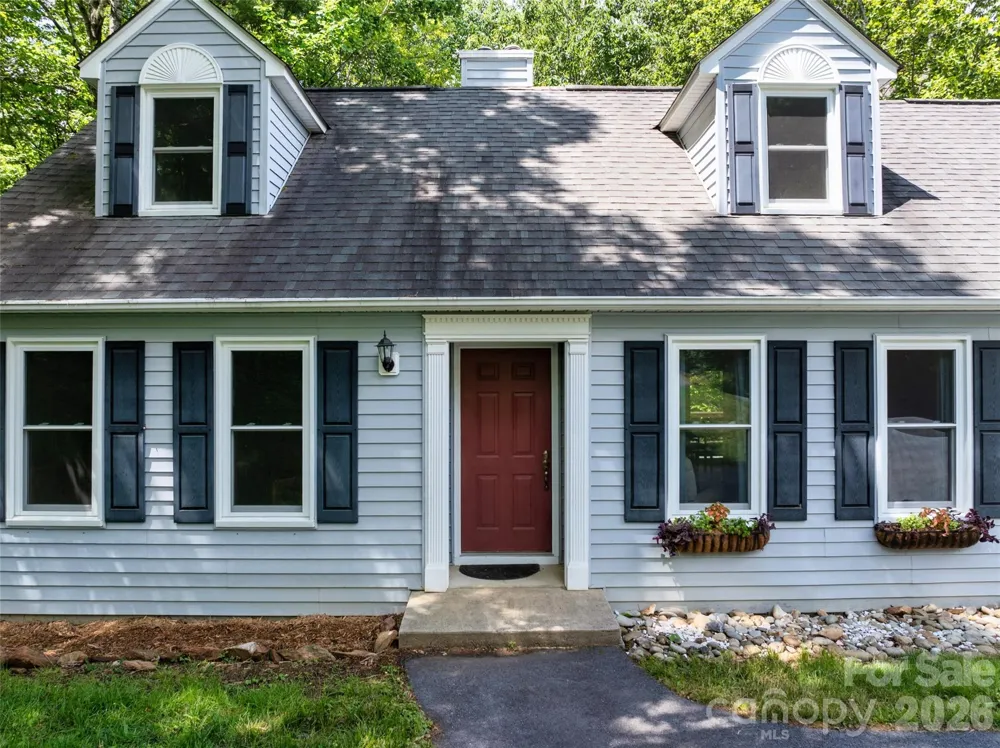 18 Tarragon Place Flat Rock, NC 28731