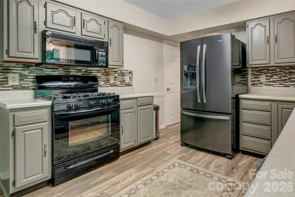 18 Tarragon Place Flat Rock, NC 28731