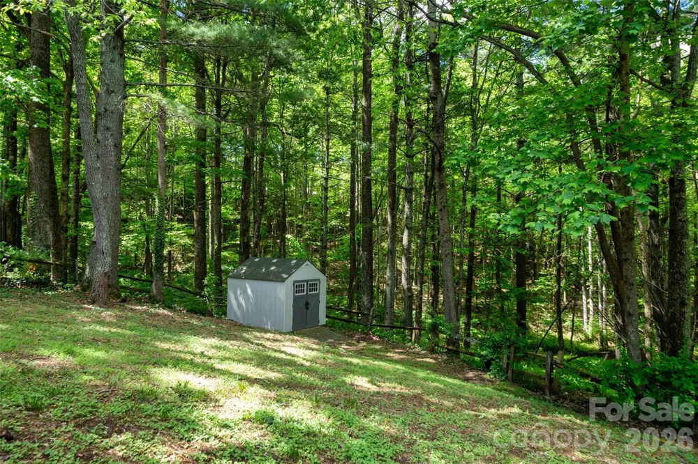 18 Tarragon Place Flat Rock, NC 28731
