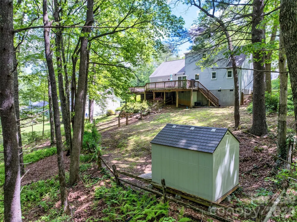 18 Tarragon Place Flat Rock, NC 28731