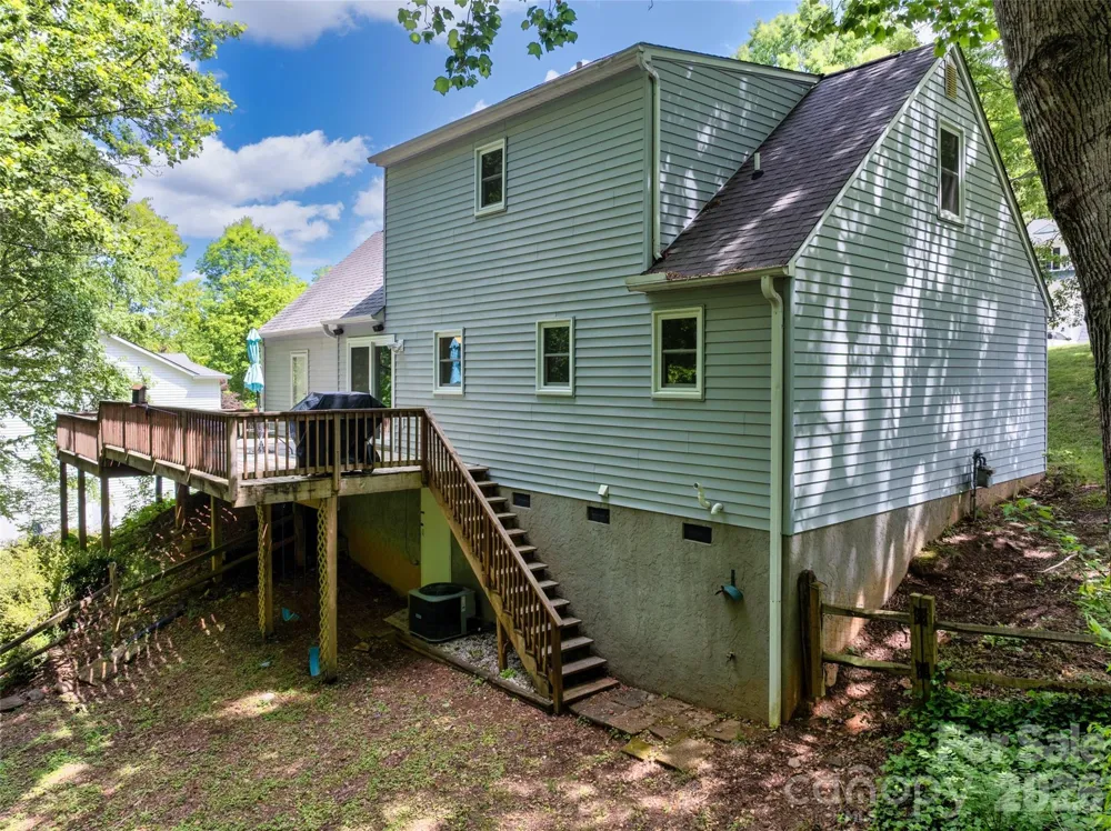 18 Tarragon Place Flat Rock, NC 28731