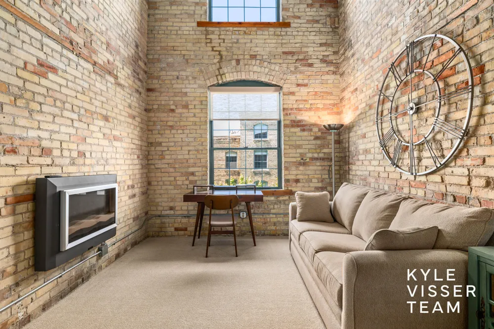 940 Monroe Avenue NW #503 Grand Rapids, MI 49503
