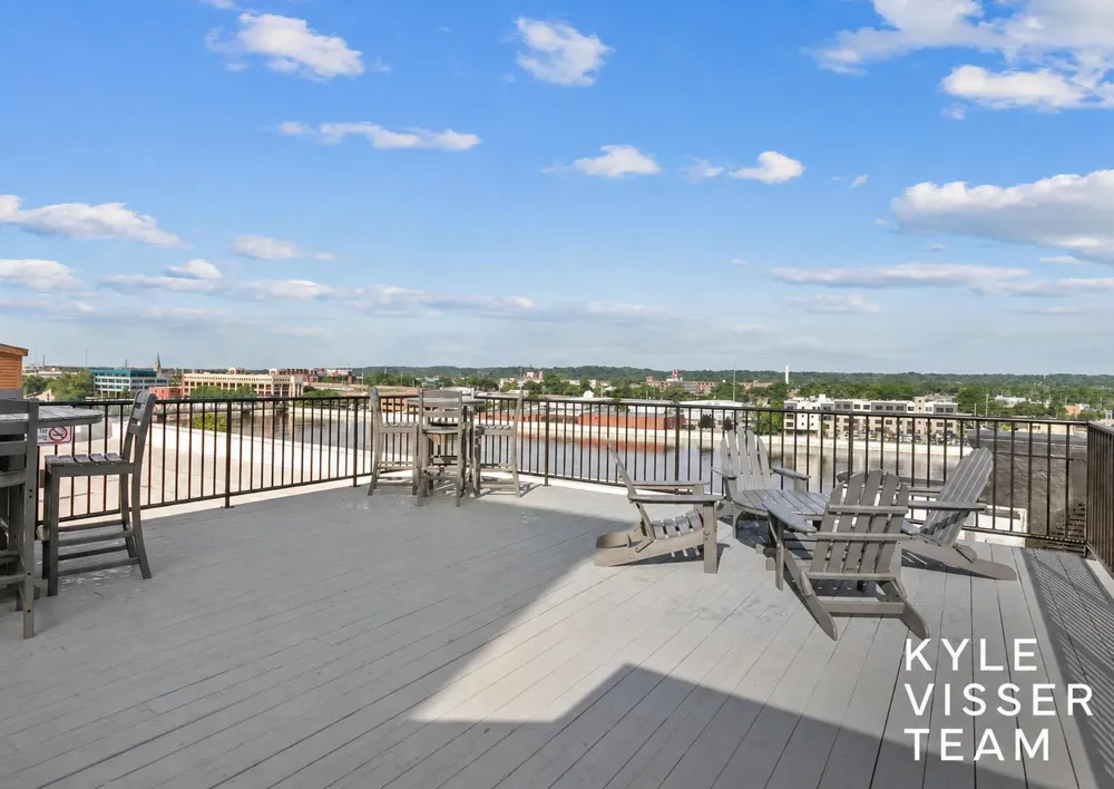 940 Monroe Avenue NW #503 Grand Rapids, MI 49503