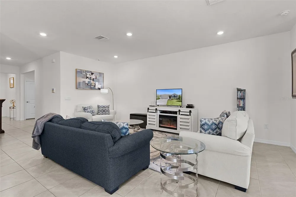5092 STOKES WAY Wildwood, FL 34785