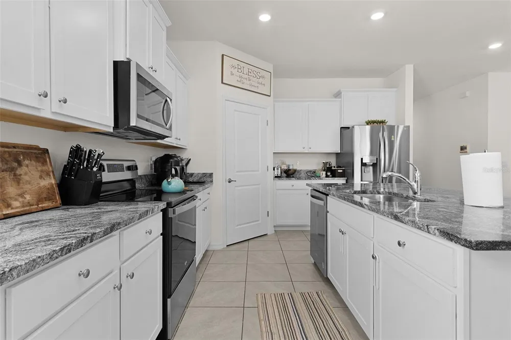 5092 STOKES WAY Wildwood, FL 34785