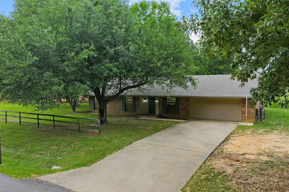 9720 Locust Hill Greenwood, LA 71033