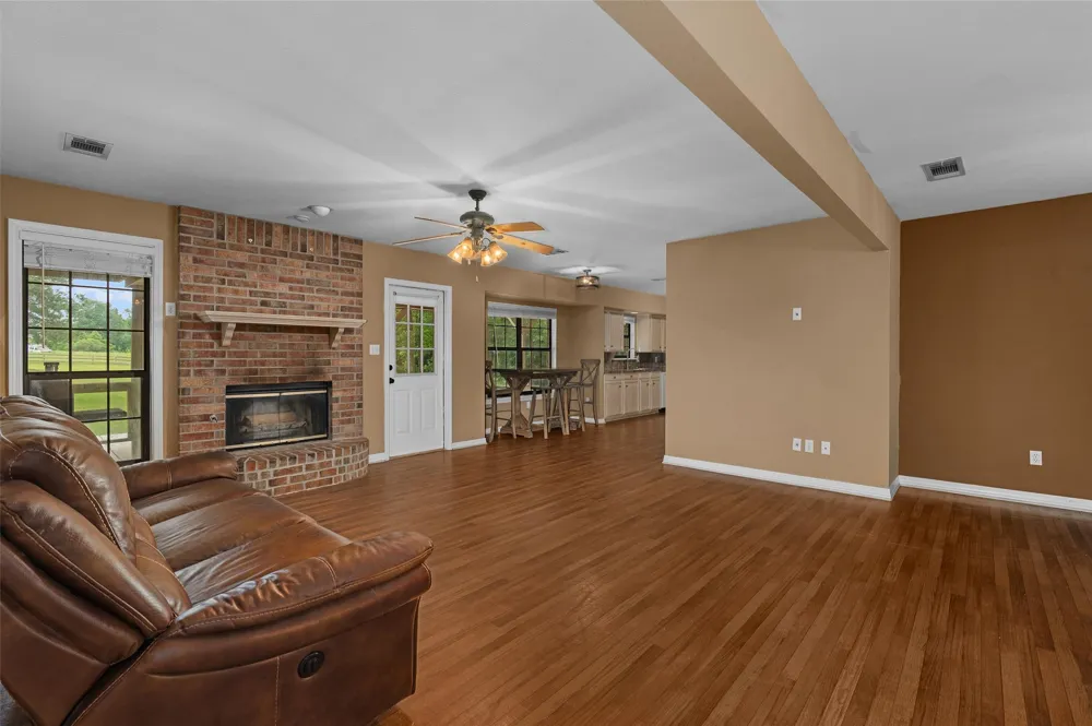 9720 Locust Hill Greenwood, LA 71033
