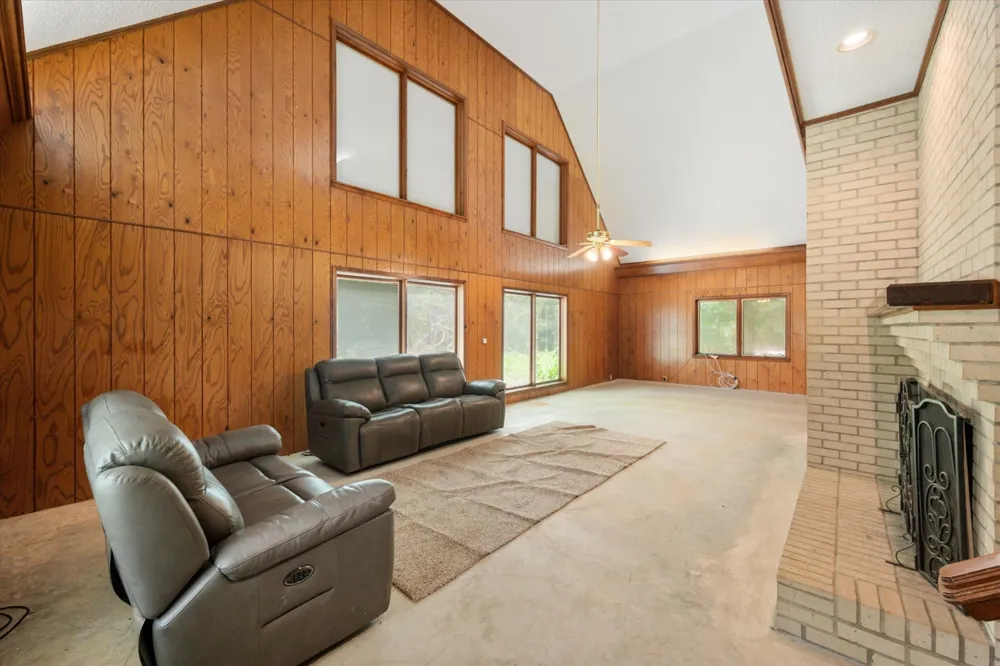 103 Fcr #519 Fairfield, TX 75840