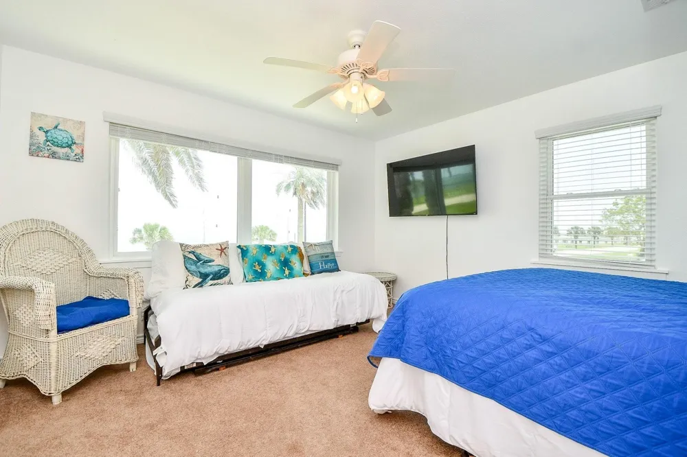 204 S Bay Boulevard Palacios, TX 77465