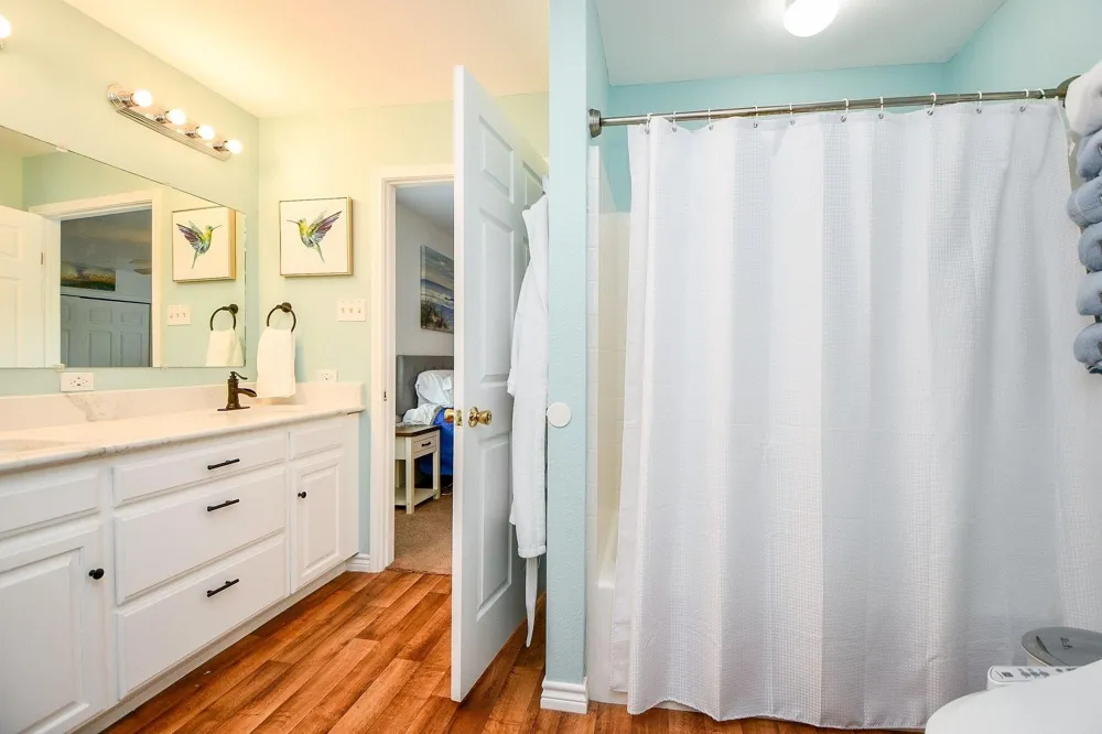 204 S Bay Boulevard Palacios, TX 77465