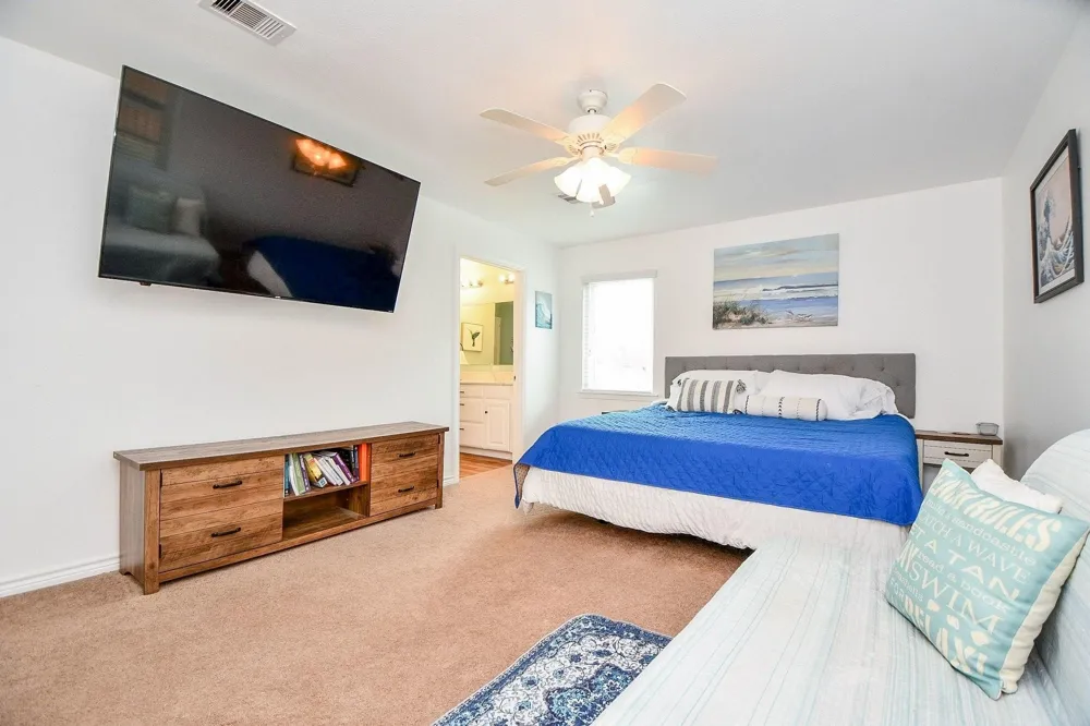 204 S Bay Boulevard Palacios, TX 77465