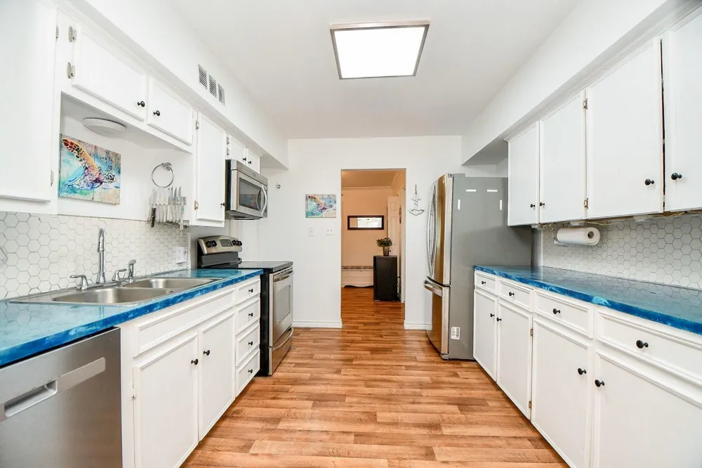 204 S Bay Boulevard Palacios, TX 77465
