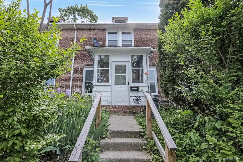 6 Bush Avenue Newburgh, NY 12550