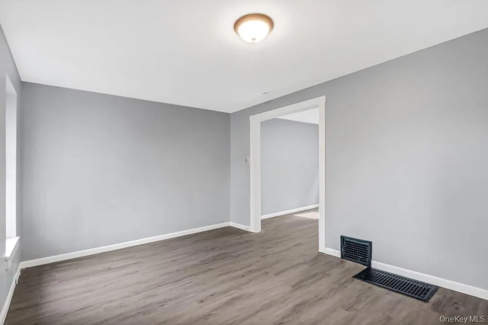 6 Bush Avenue Newburgh, NY 12550