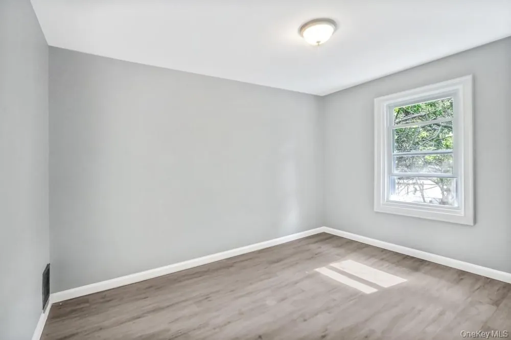 6 Bush Avenue Newburgh, NY 12550