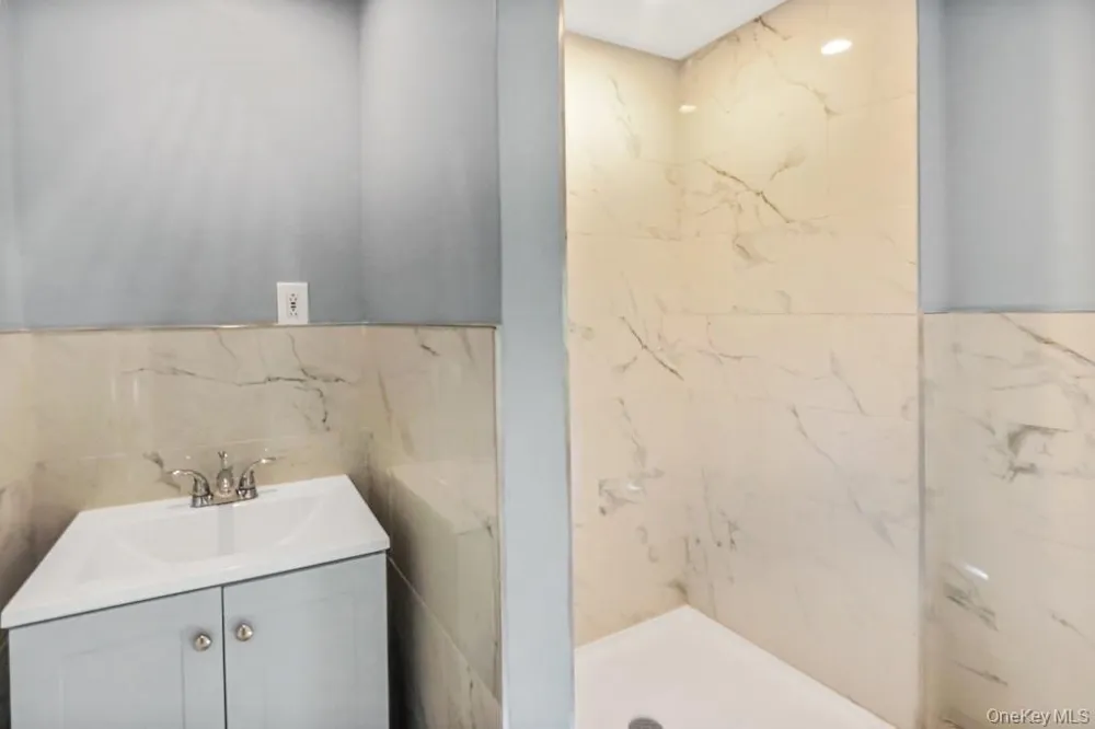 6 Bush Avenue Newburgh, NY 12550