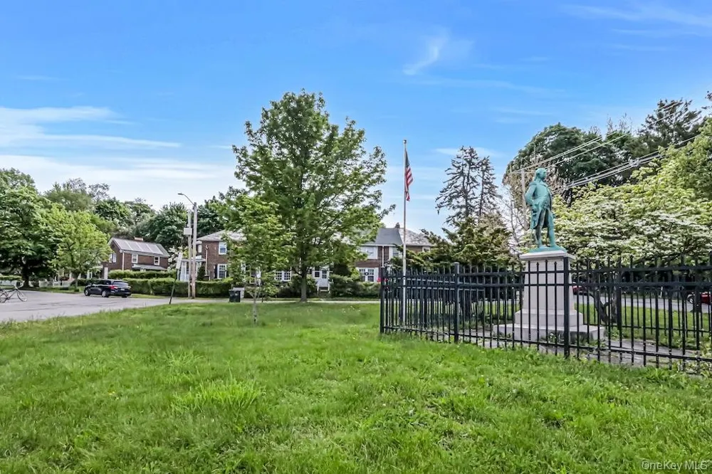 6 Bush Avenue Newburgh, NY 12550