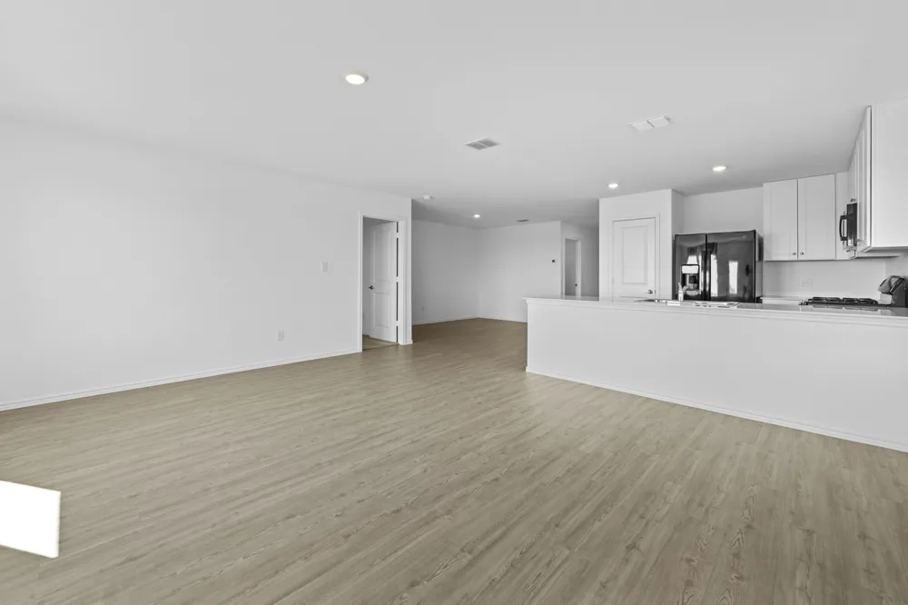 13216 Eastland Drive Mustang Ridge, TX 78610