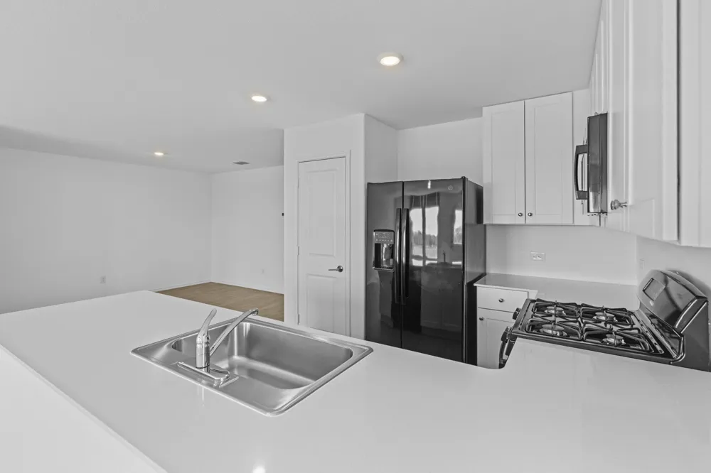 13216 Eastland Drive Mustang Ridge, TX 78610