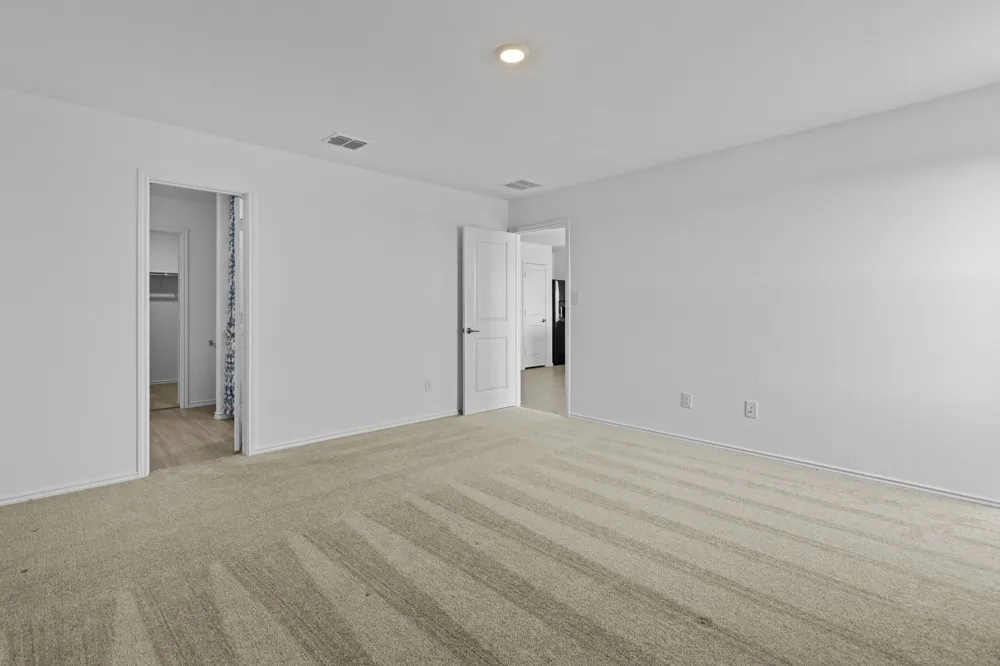 13216 Eastland Drive Mustang Ridge, TX 78610
