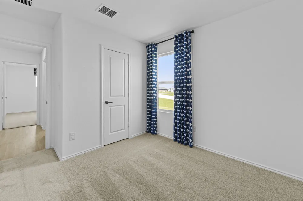 13216 Eastland Drive Mustang Ridge, TX 78610