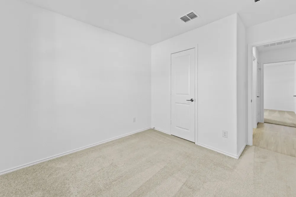 13216 Eastland Drive Mustang Ridge, TX 78610