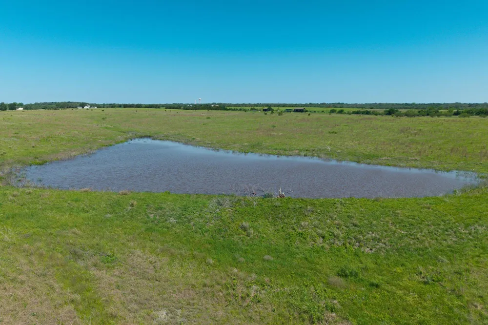 1571 Schulze Road Schulenburg, TX 78956