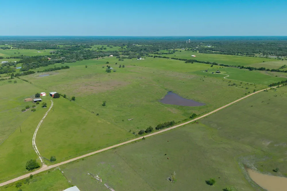 1571 Schulze Road Schulenburg, TX 78956
