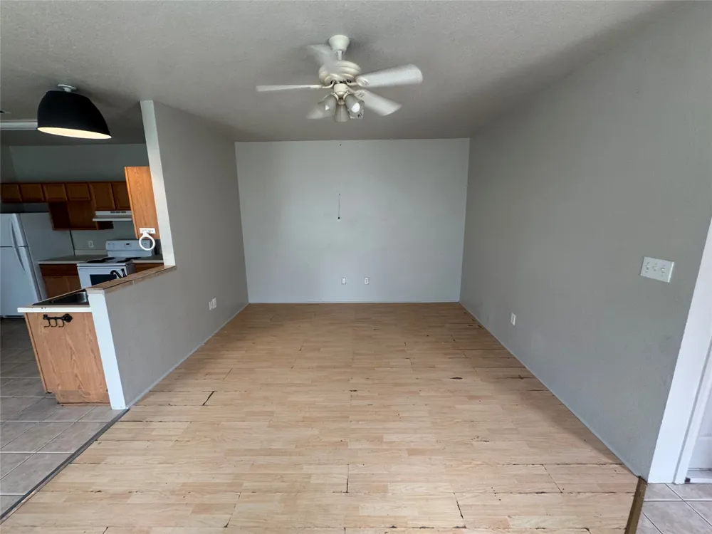 4411 TERRA SUMMIT RD ROAD San Antonio, TX 78233