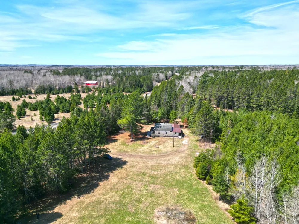 5535 Wahlsten Road Embarrass, MN 55790