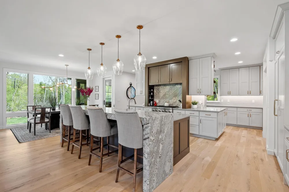 754 Shawnee Woods Road Medina, MN 55340