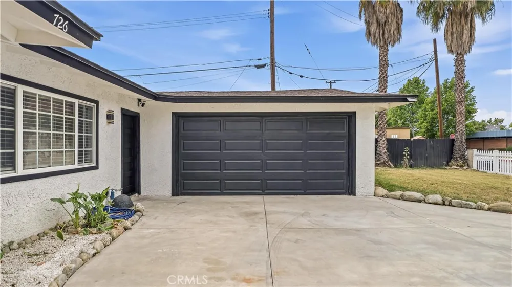 726 W Franklin Pomona, CA 91766