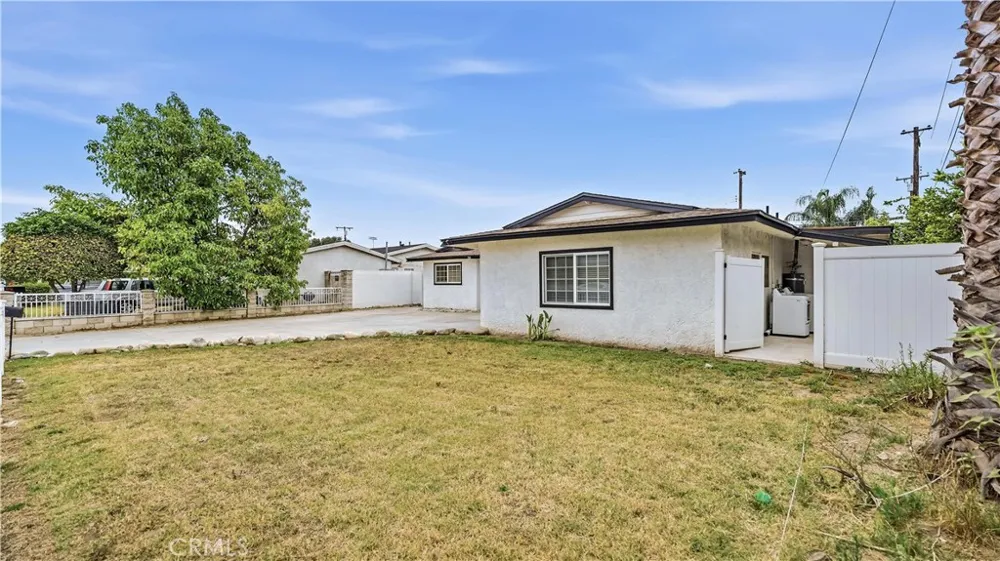 726 W Franklin Pomona, CA 91766