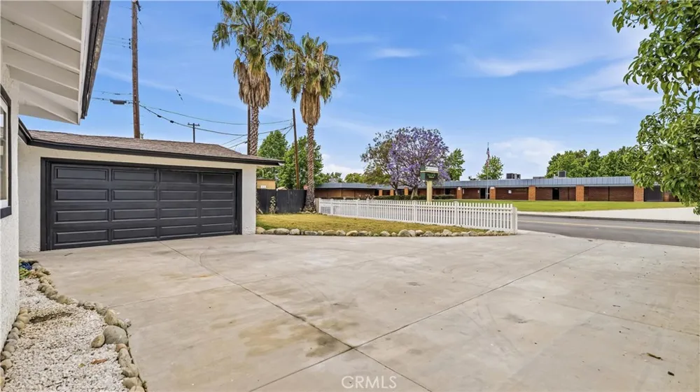 726 W Franklin Pomona, CA 91766