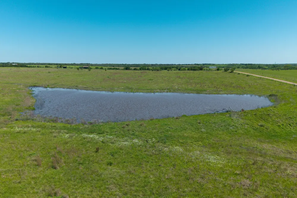 1571 Schulze Road Schulenburg, TX 78956