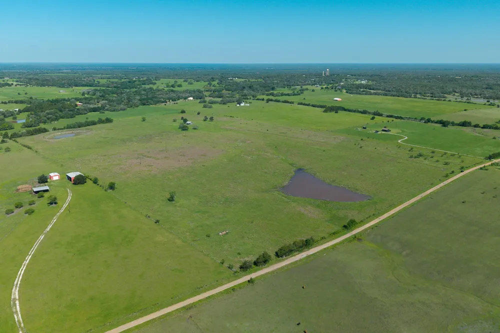 1571 Schulze Road Schulenburg, TX 78956