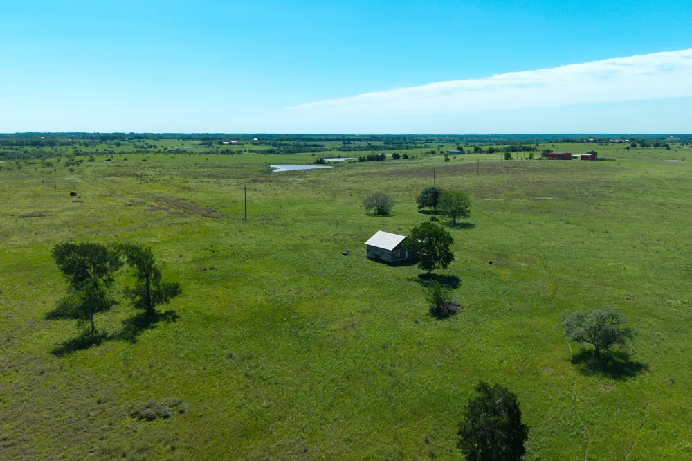 1571 Schulze Road Schulenburg, TX 78956