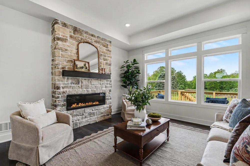 7814 Woodhurst Drive NE Rockford, MI 49341