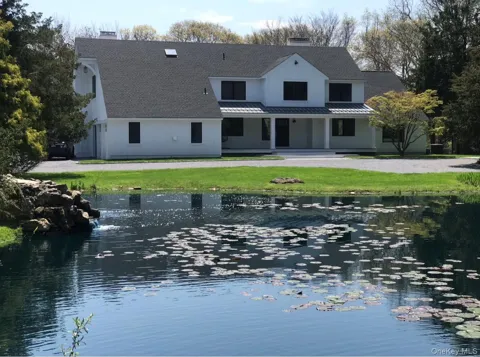 263 Ferry Road