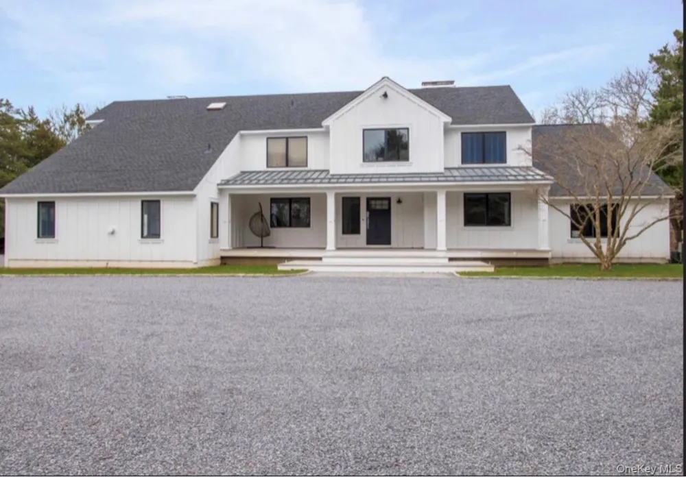 263 Ferry Road Sag Harbor, NY 11963