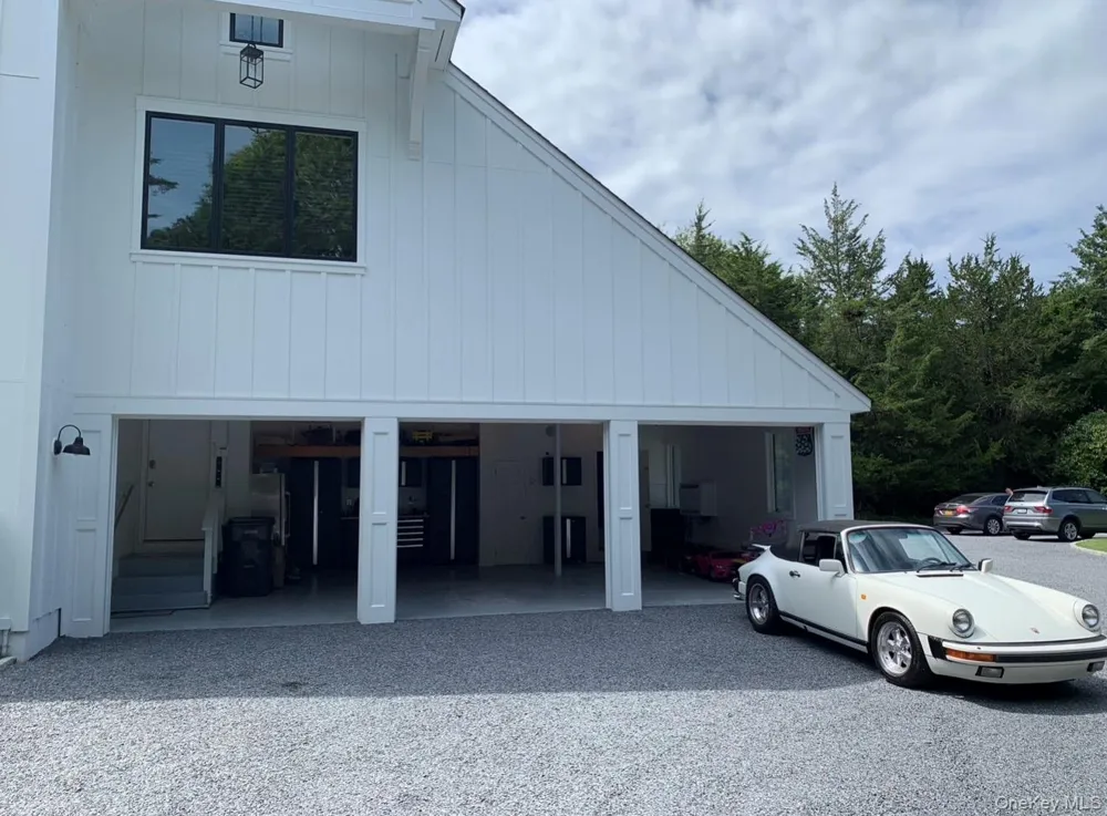 263 Ferry Road Sag Harbor, NY 11963
