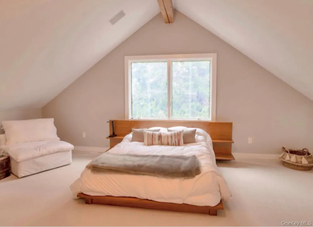 263 Ferry Road Sag Harbor, NY 11963