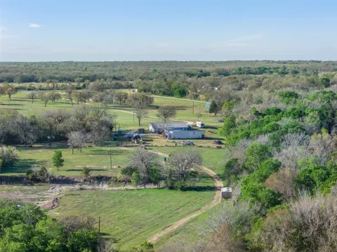2313 E Us Highway 79