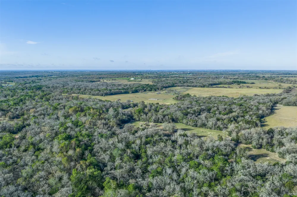 2313 E Us Highway 79 Rockdale, TX 76567