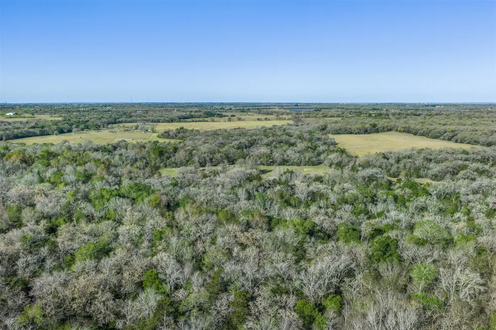 2313 E Us Highway 79 Rockdale, TX 76567